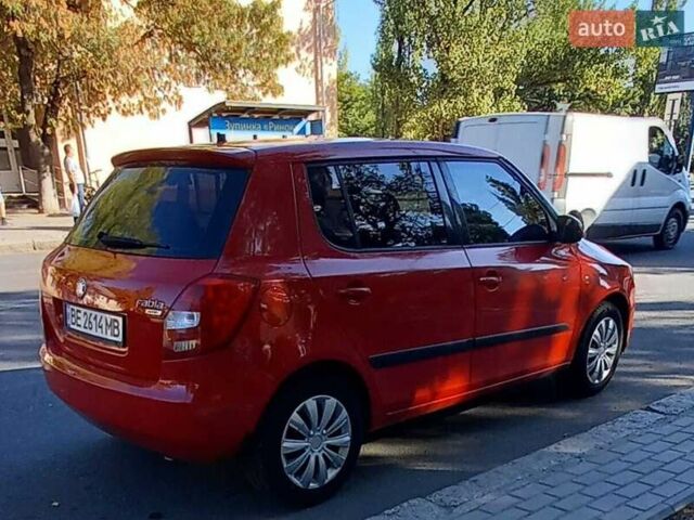 Червоний Шкода Фабія, об'ємом двигуна 1.2 л та пробігом 262 тис. км за 4000 $, фото 3 на Automoto.ua