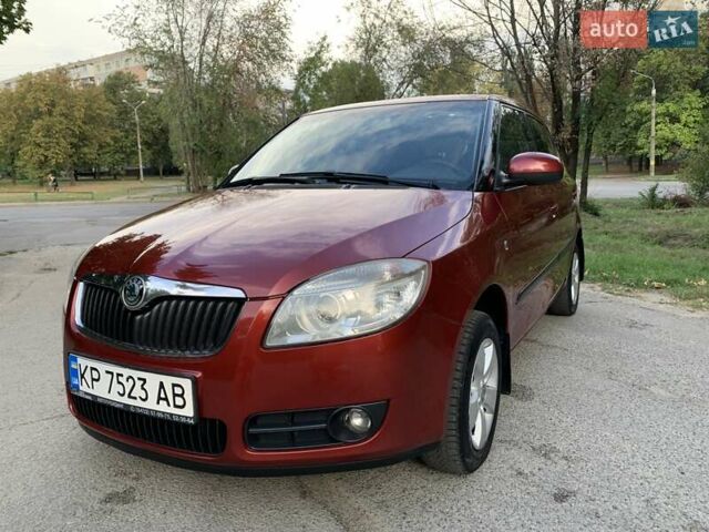 Красный Шкода Фабия, объемом двигателя 1.39 л и пробегом 162 тыс. км за 5500 $, фото 31 на Automoto.ua