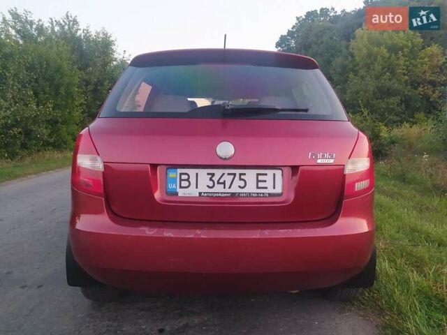 Червоний Шкода Фабія, об'ємом двигуна 1.2 л та пробігом 199 тис. км за 3999 $, фото 5 на Automoto.ua