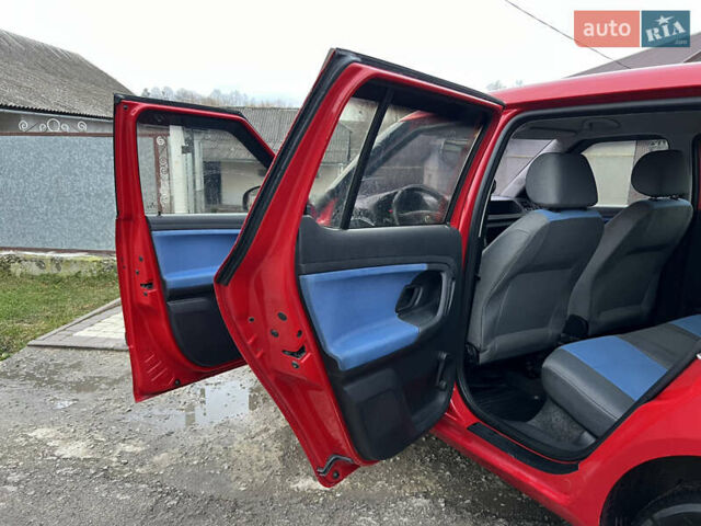 Червоний Шкода Фабія, об'ємом двигуна 1.2 л та пробігом 217 тис. км за 3999 $, фото 45 на Automoto.ua