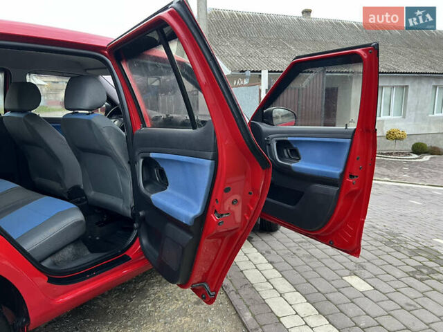 Червоний Шкода Фабія, об'ємом двигуна 1.2 л та пробігом 217 тис. км за 3999 $, фото 33 на Automoto.ua
