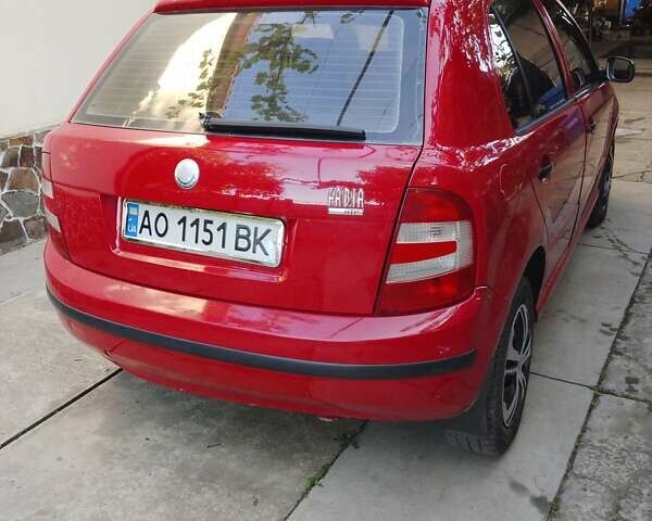 Червоний Шкода Фабія, об'ємом двигуна 1.2 л та пробігом 240 тис. км за 3700 $, фото 2 на Automoto.ua
