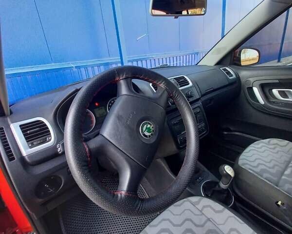 Червоний Шкода Фабія, об'ємом двигуна 1.2 л та пробігом 262 тис. км за 4000 $, фото 12 на Automoto.ua