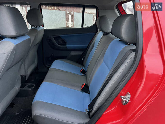 Червоний Шкода Фабія, об'ємом двигуна 1.2 л та пробігом 217 тис. км за 3999 $, фото 40 на Automoto.ua
