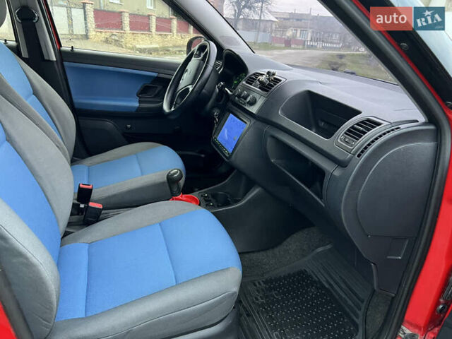 Червоний Шкода Фабія, об'ємом двигуна 1.2 л та пробігом 217 тис. км за 3999 $, фото 29 на Automoto.ua