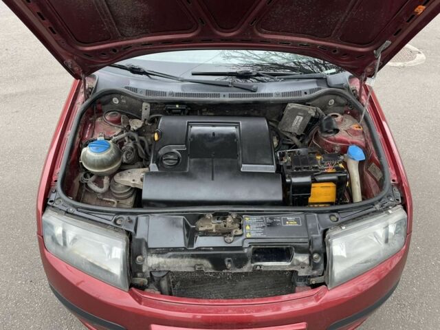 Красный Шкода Фабия, объемом двигателя 1.2 л и пробегом 250 тыс. км за 1650 $, фото 20 на Automoto.ua