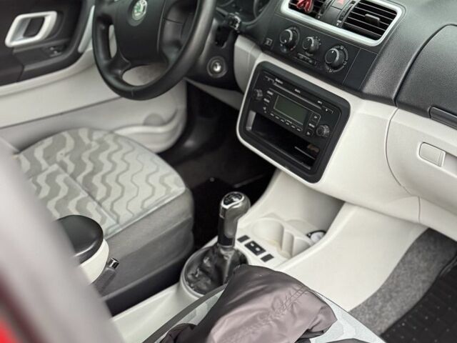 Червоний Шкода Фабія, об'ємом двигуна 1.4 л та пробігом 340 тис. км за 4800 $, фото 15 на Automoto.ua