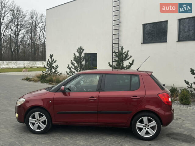 Червоний Шкода Фабія, об'ємом двигуна 1.39 л та пробігом 250 тис. км за 4850 $, фото 1 на Automoto.ua