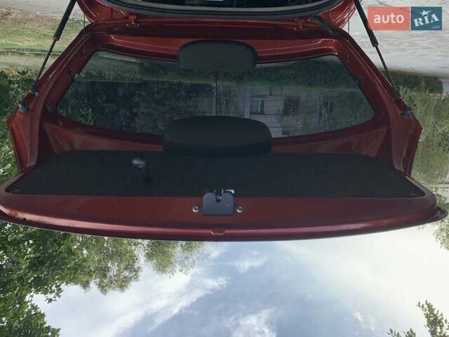 Красный Шкода Фабия, объемом двигателя 1.39 л и пробегом 162 тыс. км за 5500 $, фото 20 на Automoto.ua