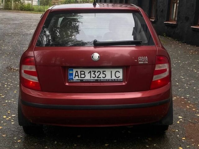 Червоний Шкода Фабія, об'ємом двигуна 1.2 л та пробігом 120 тис. км за 3300 $, фото 5 на Automoto.ua