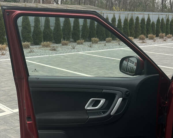 Червоний Шкода Фабія, об'ємом двигуна 1.39 л та пробігом 250 тис. км за 4850 $, фото 11 на Automoto.ua