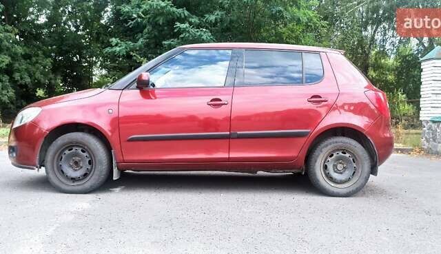 Червоний Шкода Фабія, об'ємом двигуна 1.39 л та пробігом 229 тис. км за 5000 $, фото 12 на Automoto.ua