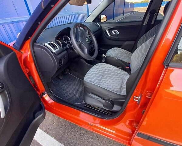 Червоний Шкода Фабія, об'ємом двигуна 1.2 л та пробігом 262 тис. км за 4000 $, фото 10 на Automoto.ua