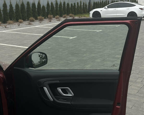 Червоний Шкода Фабія, об'ємом двигуна 1.39 л та пробігом 250 тис. км за 4850 $, фото 17 на Automoto.ua