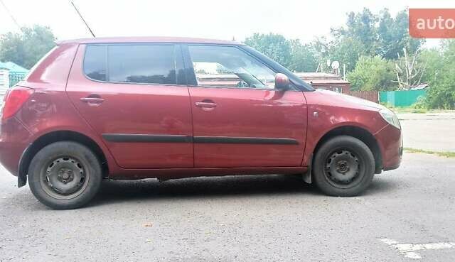 Червоний Шкода Фабія, об'ємом двигуна 1.39 л та пробігом 229 тис. км за 5000 $, фото 13 на Automoto.ua