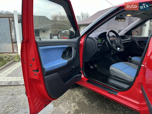Червоний Шкода Фабія, об'ємом двигуна 1.2 л та пробігом 217 тис. км за 3999 $, фото 44 на Automoto.ua