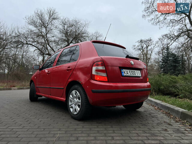 Красный Шкода Фабия, объемом двигателя 1.39 л и пробегом 260 тыс. км за 3700 $, фото 9 на Automoto.ua