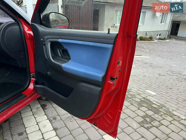 Червоний Шкода Фабія, об'ємом двигуна 1.2 л та пробігом 217 тис. км за 3999 $, фото 38 на Automoto.ua