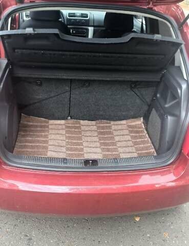 Червоний Шкода Фабія, об'ємом двигуна 1.39 л та пробігом 229 тис. км за 5000 $, фото 19 на Automoto.ua