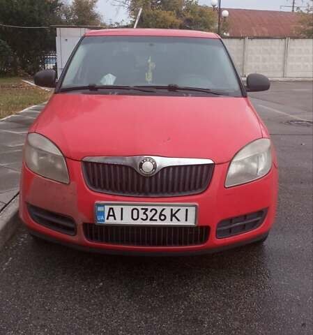 Красный Шкода Фабия, объемом двигателя 1.39 л и пробегом 275 тыс. км за 3200 $, фото 3 на Automoto.ua