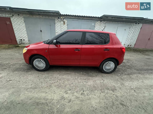 Красный Шкода Фабия, объемом двигателя 1.2 л и пробегом 166 тыс. км за 3450 $, фото 9 на Automoto.ua