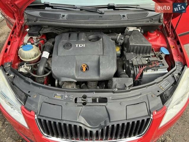Красный Шкода Фабия, объемом двигателя 1.4 л и пробегом 256 тыс. км за 4500 $, фото 21 на Automoto.ua