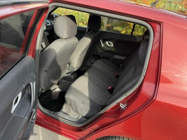 Червоний Шкода Фабія, об'ємом двигуна 1.4 л та пробігом 305 тис. км за 3000 $, фото 17 на Automoto.ua