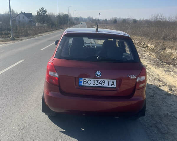 Красный Шкода Фабия, объемом двигателя 1.39 л и пробегом 276 тыс. км за 4500 $, фото 7 на Automoto.ua