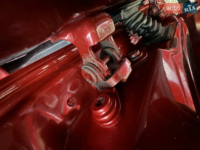 Красный Шкода Фабия, объемом двигателя 1.39 л и пробегом 232 тыс. км за 4500 $, фото 63 на Automoto.ua