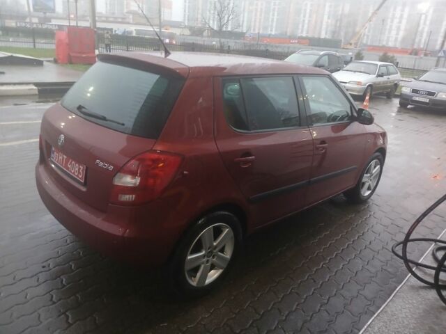 Червоний Шкода Фабія, об'ємом двигуна 0 л та пробігом 251 тис. км за 5499 $, фото 3 на Automoto.ua