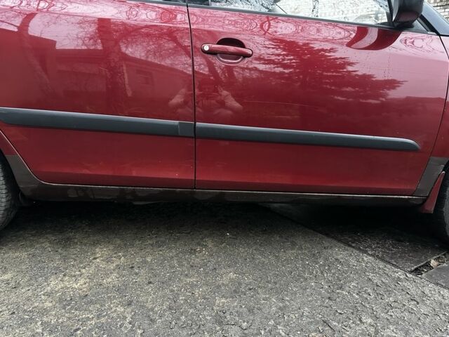 Красный Шкода Фабия, объемом двигателя 1.4 л и пробегом 198 тыс. км за 4500 $, фото 9 на Automoto.ua