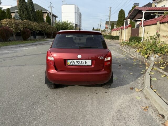 Червоний Шкода Фабія, об'ємом двигуна 1.4 л та пробігом 305 тис. км за 3000 $, фото 3 на Automoto.ua