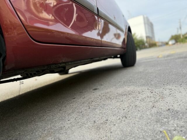 Червоний Шкода Фабія, об'ємом двигуна 1.4 л та пробігом 305 тис. км за 3000 $, фото 9 на Automoto.ua