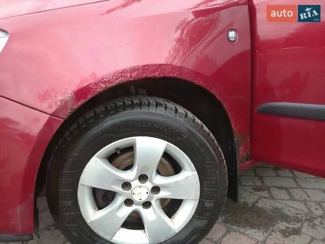 Красный Шкода Фабия, объемом двигателя 1.6 л и пробегом 200 тыс. км за 6300 $, фото 11 на Automoto.ua