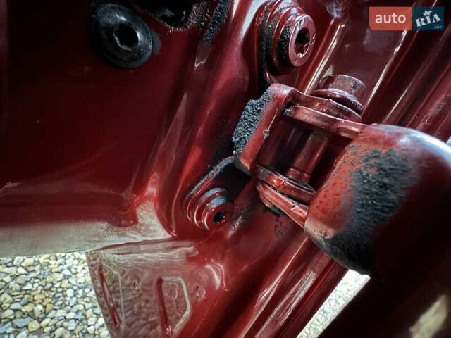 Красный Шкода Фабия, объемом двигателя 1.39 л и пробегом 232 тыс. км за 4500 $, фото 60 на Automoto.ua