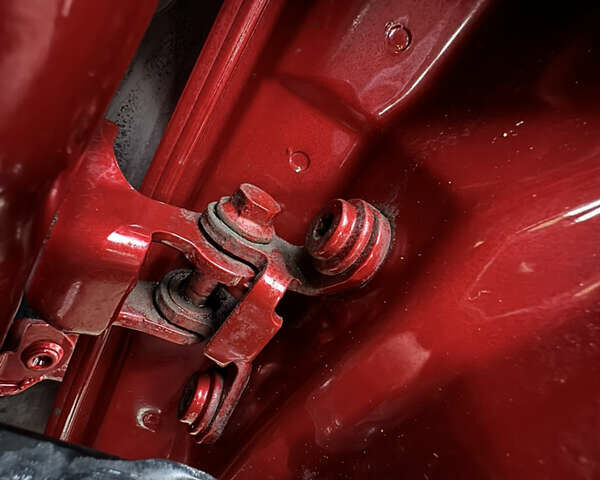 Красный Шкода Фабия, объемом двигателя 1.39 л и пробегом 232 тыс. км за 4500 $, фото 53 на Automoto.ua