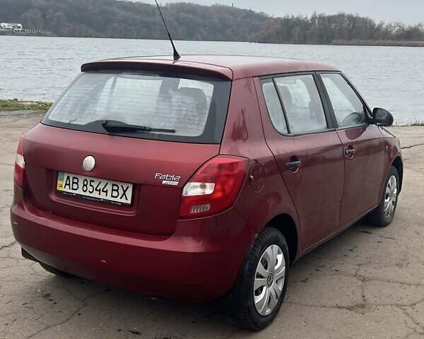 Красный Шкода Фабия, объемом двигателя 1.2 л и пробегом 205 тыс. км за 3000 $, фото 6 на Automoto.ua