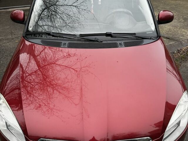 Красный Шкода Фабия, объемом двигателя 1.4 л и пробегом 198 тыс. км за 4500 $, фото 4 на Automoto.ua