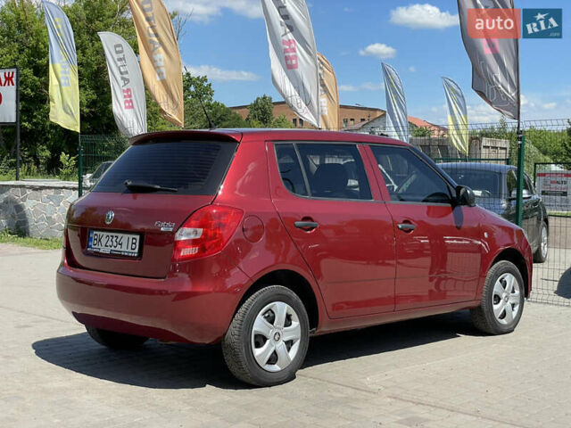 Красный Шкода Фабия, объемом двигателя 1.2 л и пробегом 203 тыс. км за 4755 $, фото 12 на Automoto.ua