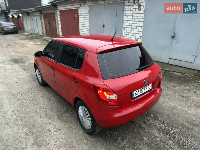 Красный Шкода Фабия, объемом двигателя 1.2 л и пробегом 166 тыс. км за 3450 $, фото 6 на Automoto.ua
