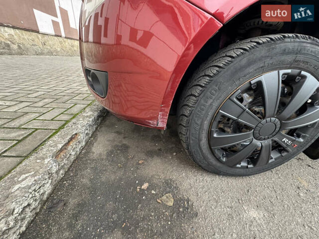 Красный Шкода Фабия, объемом двигателя 1.6 л и пробегом 203 тыс. км за 6300 $, фото 14 на Automoto.ua