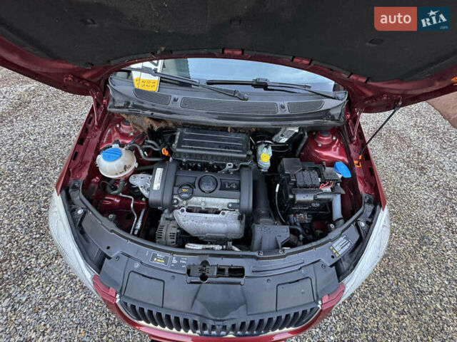 Красный Шкода Фабия, объемом двигателя 1.39 л и пробегом 232 тыс. км за 4500 $, фото 70 на Automoto.ua