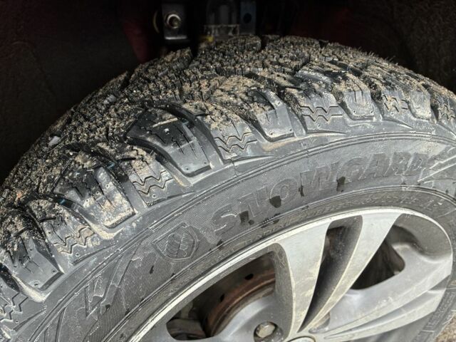 Красный Шкода Фабия, объемом двигателя 1.4 л и пробегом 256 тыс. км за 4500 $, фото 18 на Automoto.ua