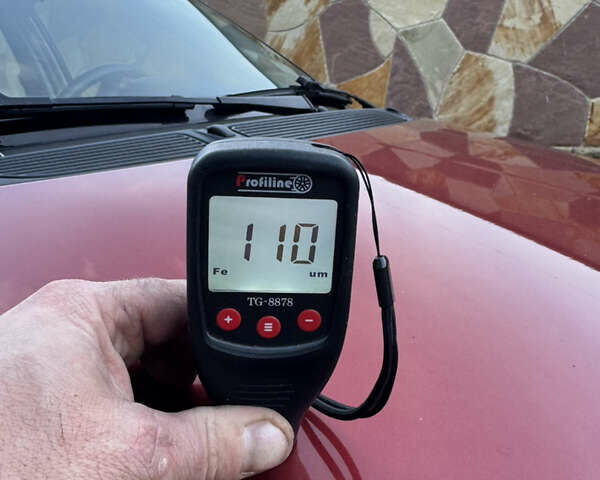 Красный Шкода Фабия, объемом двигателя 1.39 л и пробегом 232 тыс. км за 4500 $, фото 11 на Automoto.ua