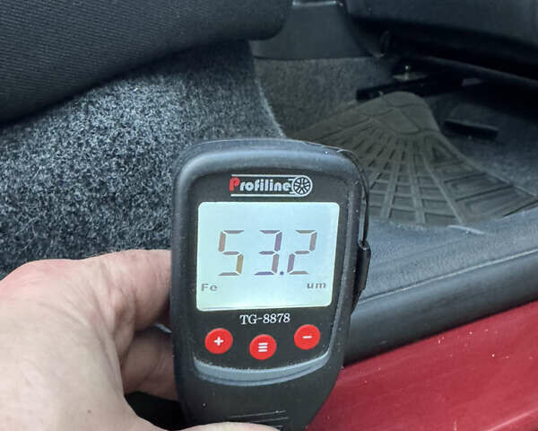 Красный Шкода Фабия, объемом двигателя 1.39 л и пробегом 232 тыс. км за 4500 $, фото 36 на Automoto.ua