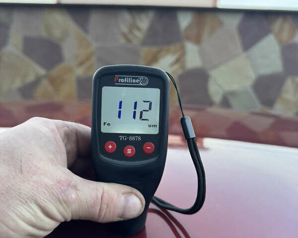 Красный Шкода Фабия, объемом двигателя 1.39 л и пробегом 232 тыс. км за 4500 $, фото 18 на Automoto.ua