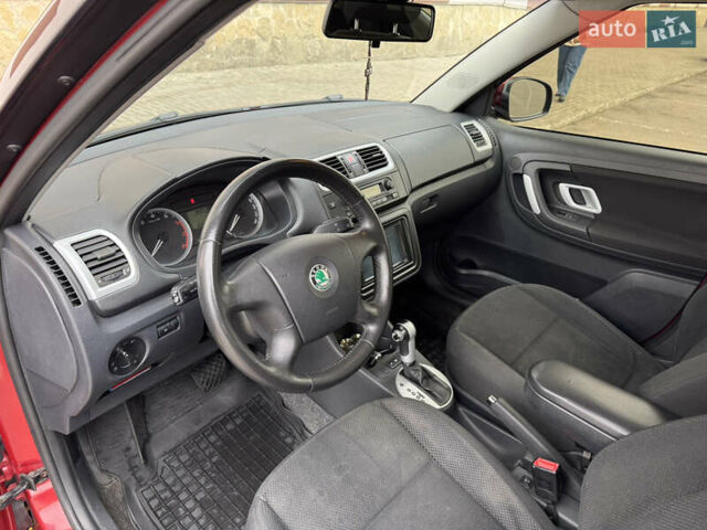 Красный Шкода Фабия, объемом двигателя 1.6 л и пробегом 203 тыс. км за 6300 $, фото 8 на Automoto.ua