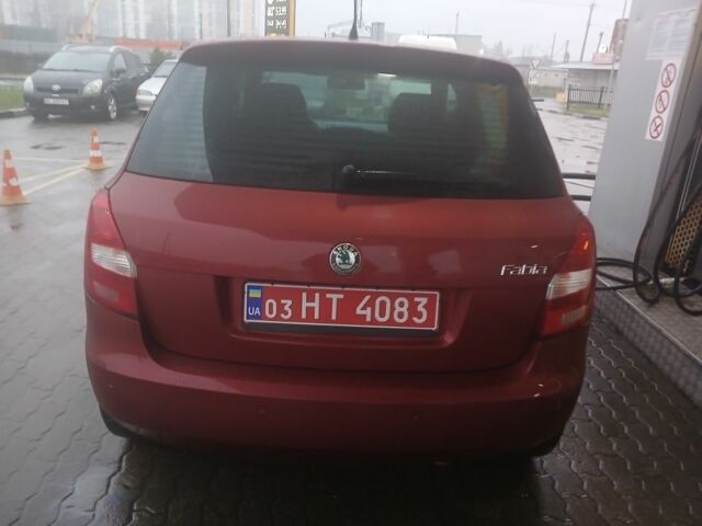 Червоний Шкода Фабія, об'ємом двигуна 0 л та пробігом 251 тис. км за 5499 $, фото 2 на Automoto.ua