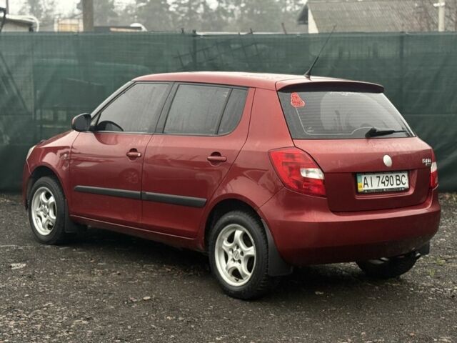 Червоний Шкода Фабія, об'ємом двигуна 1.4 л та пробігом 270 тис. км за 3550 $, фото 3 на Automoto.ua