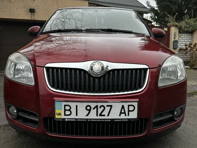 Красный Шкода Фабия, объемом двигателя 1.4 л и пробегом 198 тыс. км за 4500 $, фото 3 на Automoto.ua